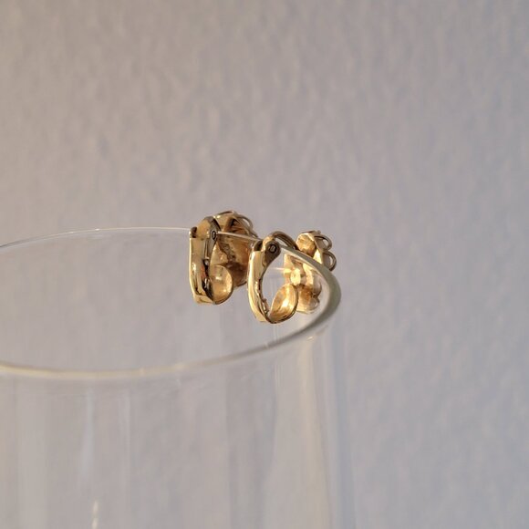 Vintage Gold Tone Porcelain Pink Rose Clip On Earrings - Picture 3 of 5